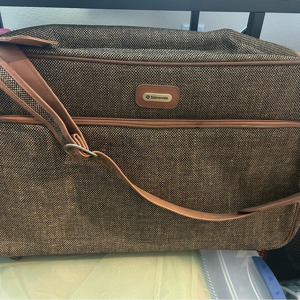 Samsonite Tan and Brown Travel Bag